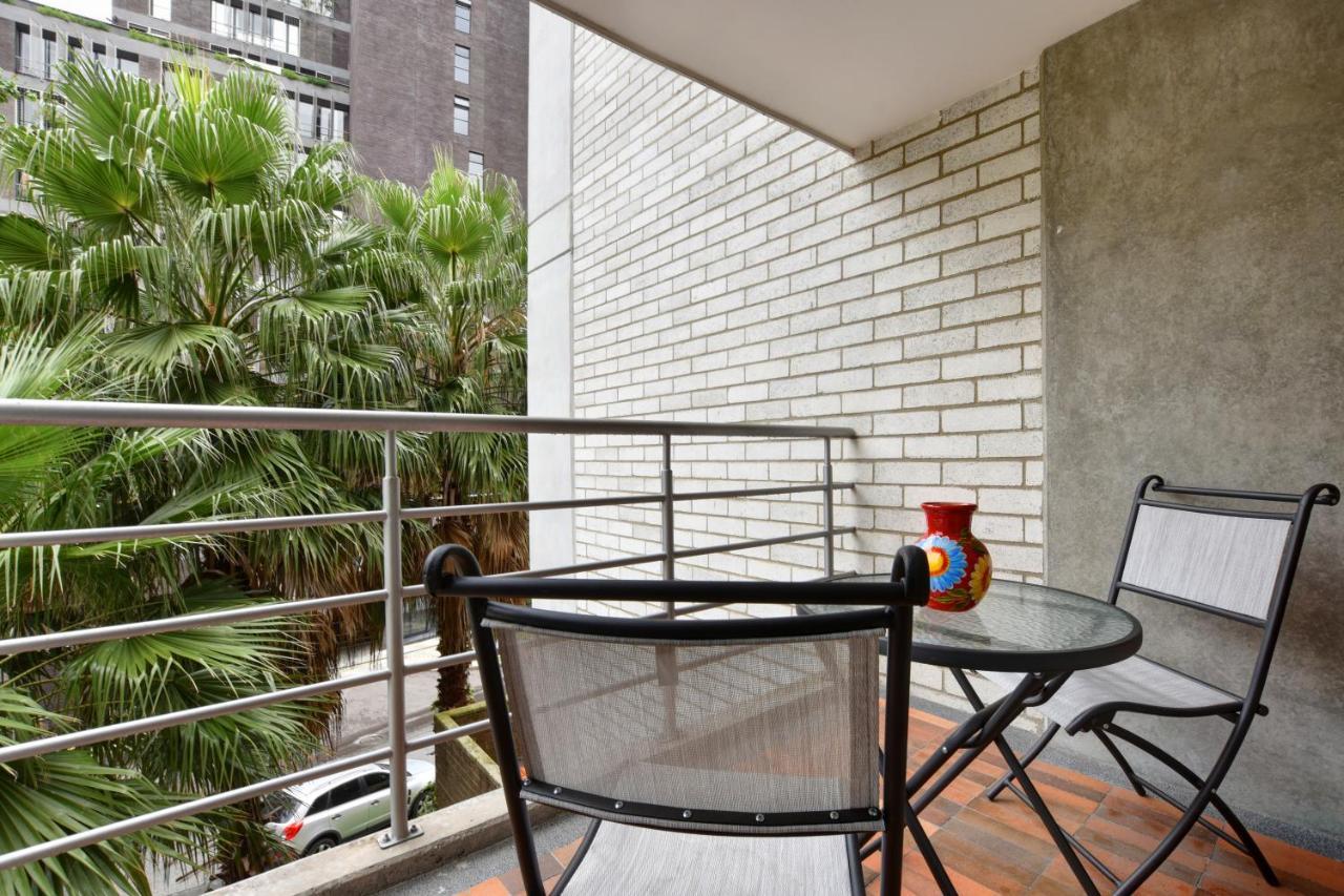 Cyan Suites Poblado By Mde Bnb Medellín Exterior foto