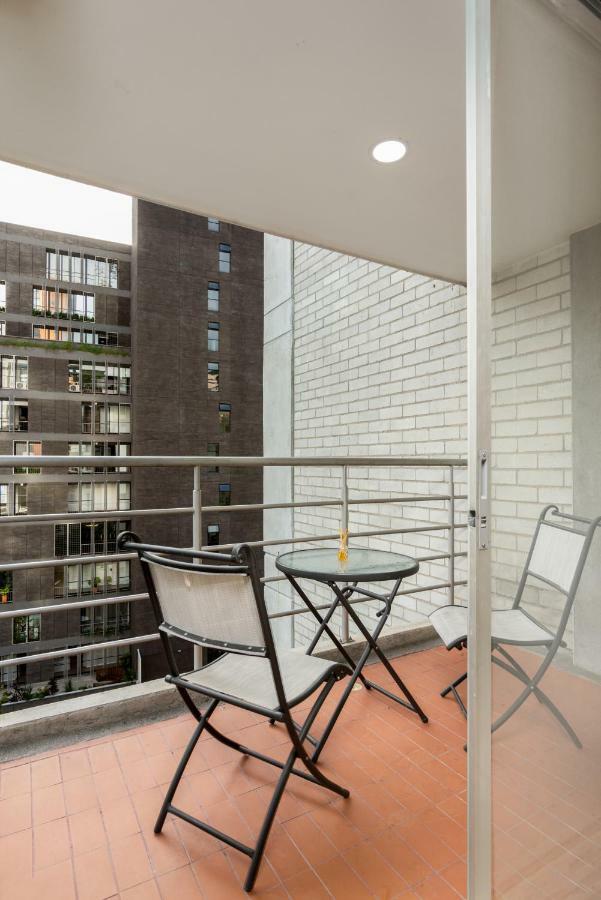 Cyan Suites Poblado By Mde Bnb Medellín Exterior foto
